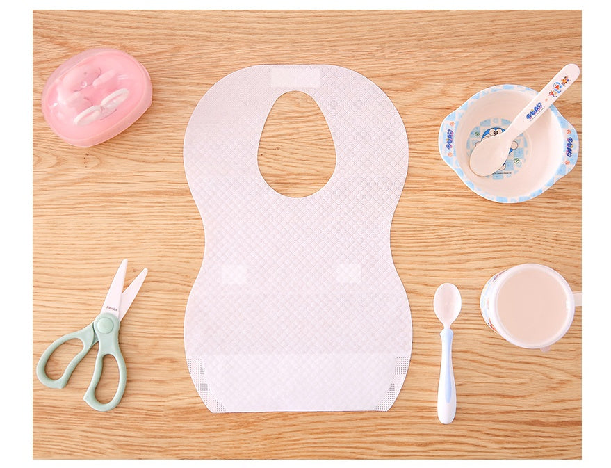 baby eating bib